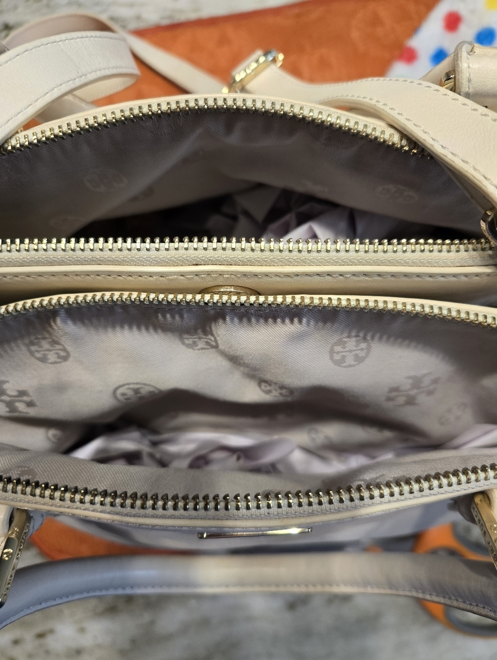 Tory Burch Cream Leather Dome Satchel - Picture 4 of 6